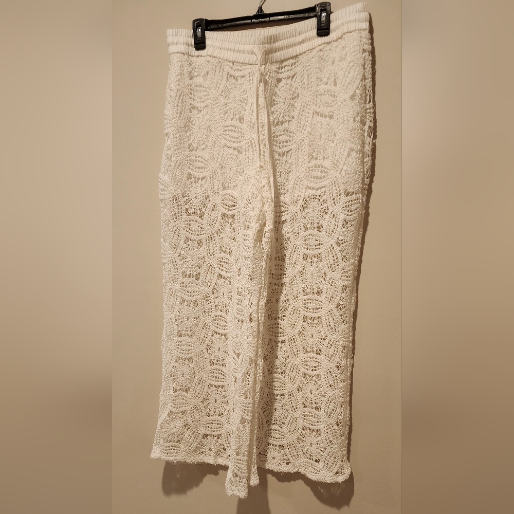 NWOT Express White Crochet Pants With Shorts